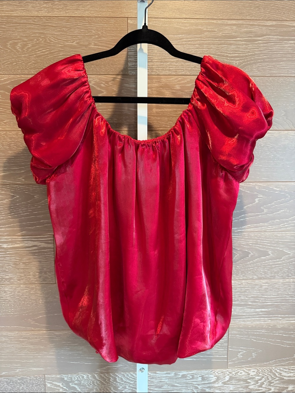 Satin Puff-Sleeve Bubble Hem Women's Top